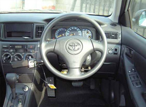 カローラフィルダー 手動運転装置