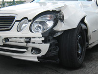 キズへこみ板金塗装価格メルセデスベンツE